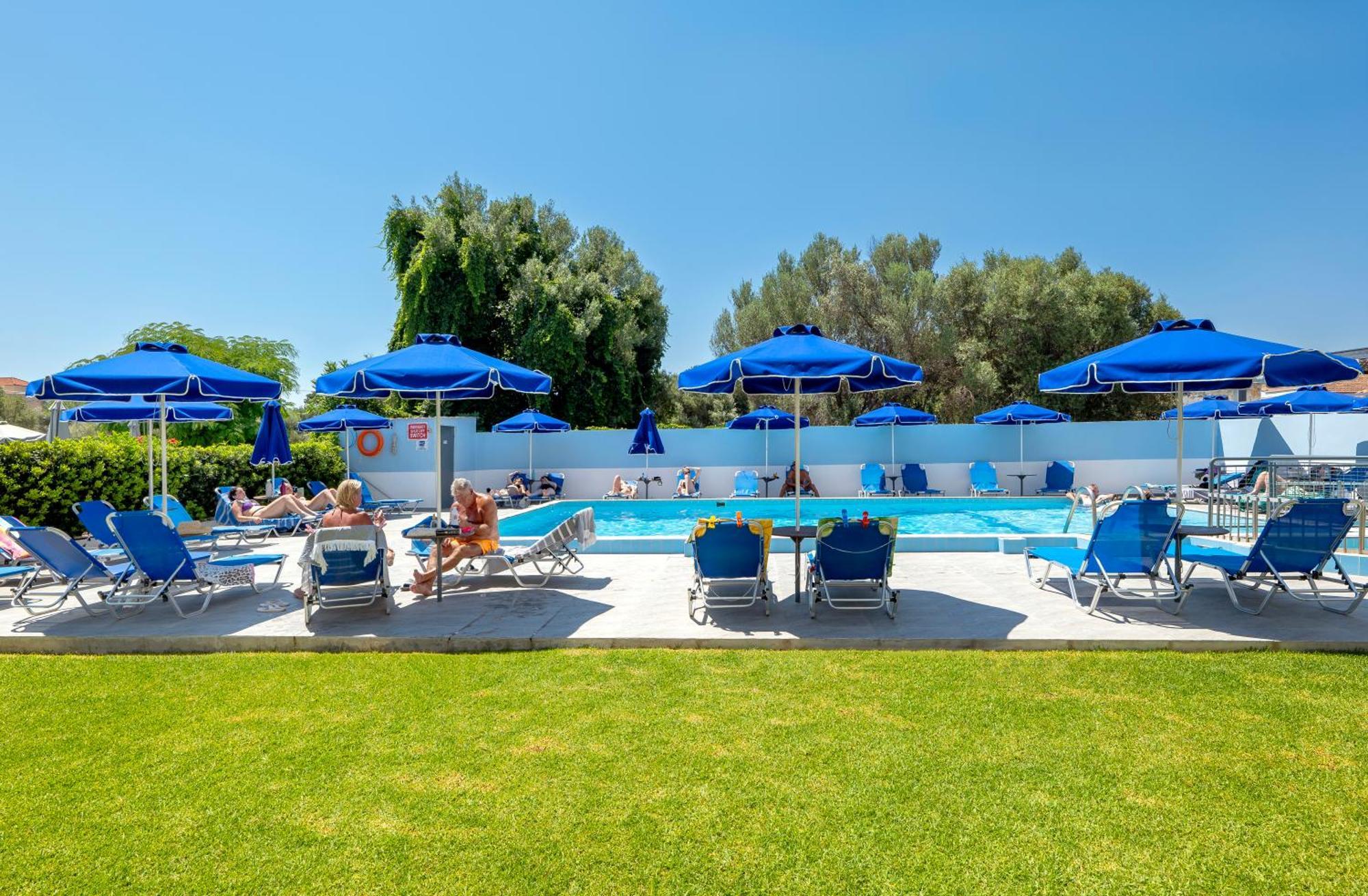 إياليسوس Anixis Hotel & Apartments المظهر الخارجي الصورة