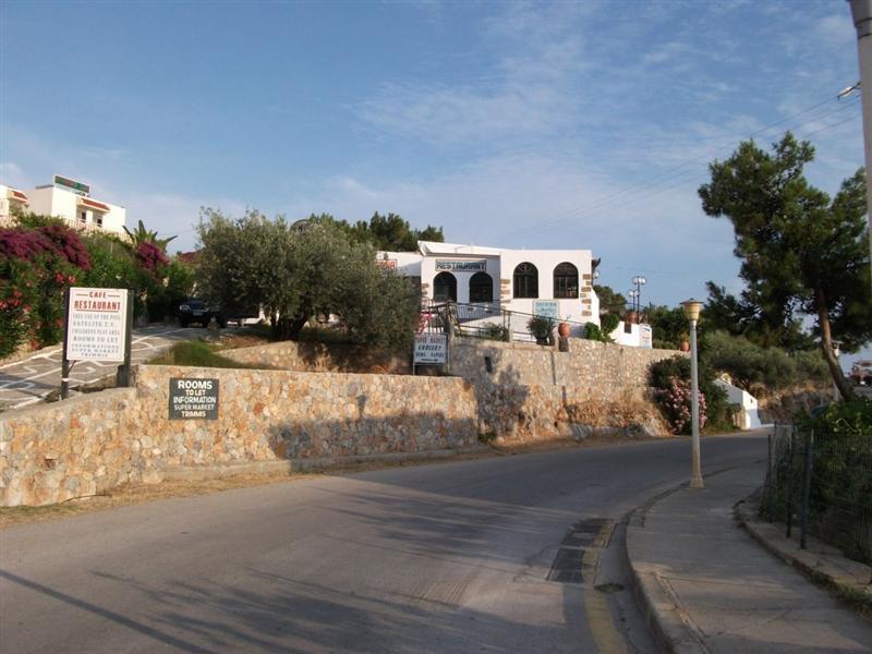 إياليسوس Anixis Hotel & Apartments المظهر الخارجي الصورة
